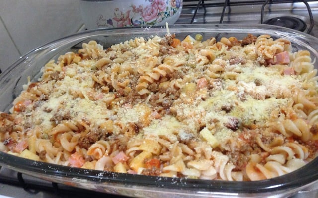 Macarrão cremoso ao forno