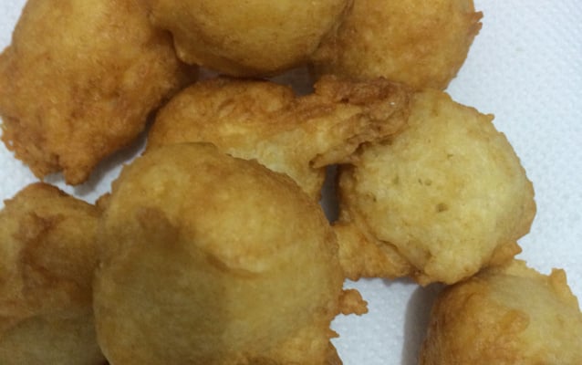 Bolinho de chuva salgado sequinho