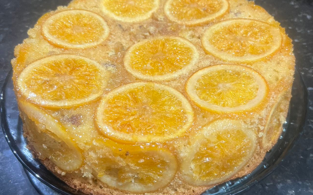 Bolo de laranja com casca