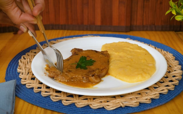 Bisteca de porco ao forno