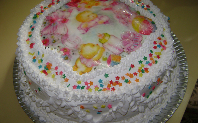 Bolo de aniversário com papel de arroz