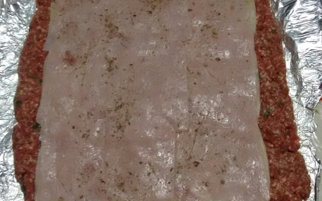 Rocambole de carne moída