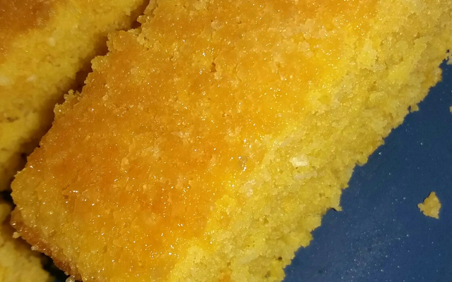 Bolo de fubá cozido