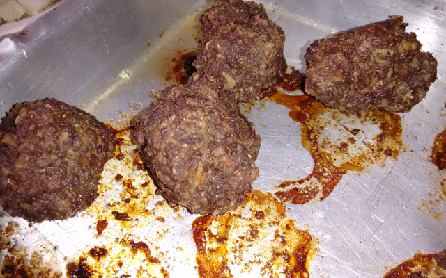 Almôndega ao molho de biomassa da Leila