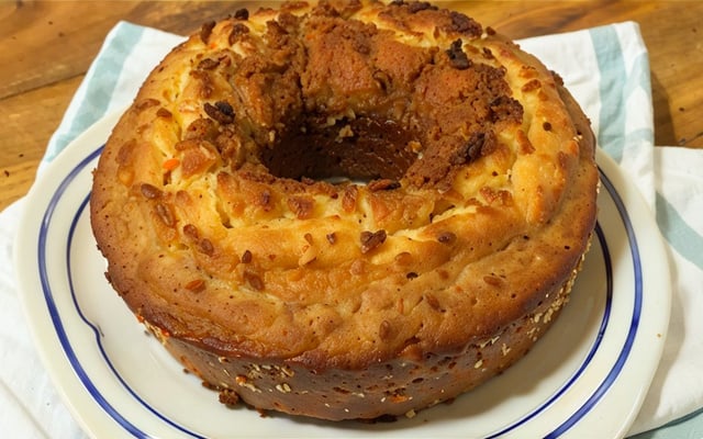 Bolo de cenoura simples