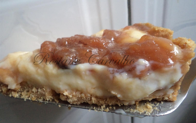 Torta cremosa de banana e canela