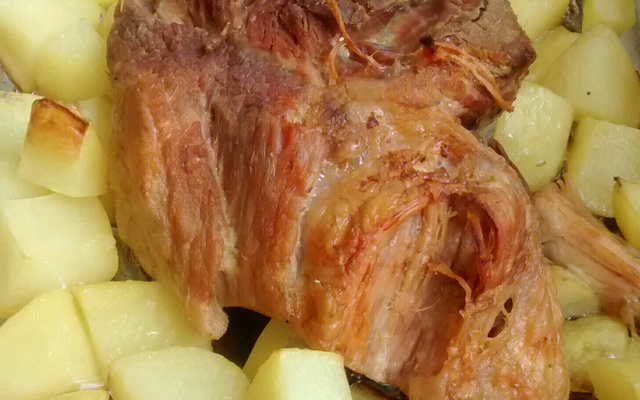 Pernil fácil na panela de pressão