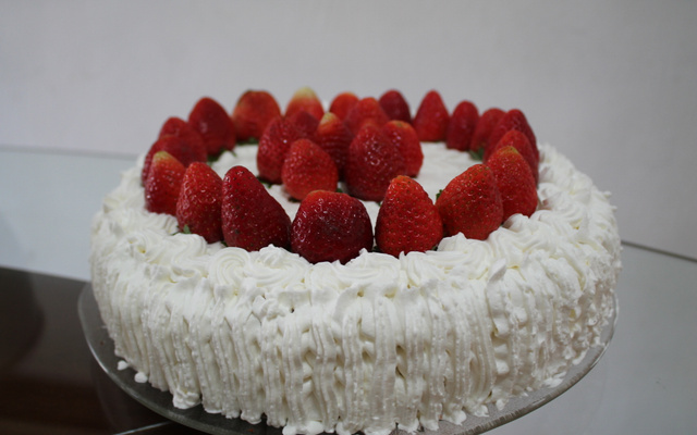 Bolo de morango com chantilly