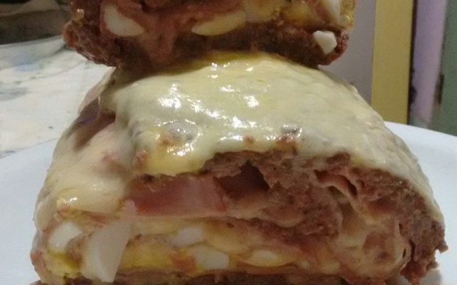 Rocambole de Carne Moída