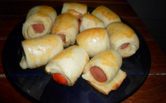 Enroladinho com salsicha