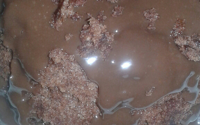 Bolo simples de caneca de micro-ondas