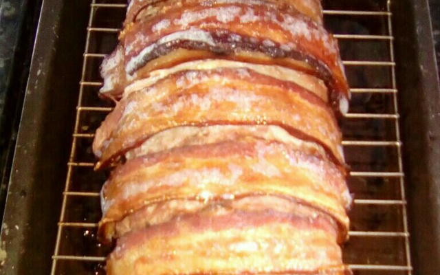 Rocambole de carne moída