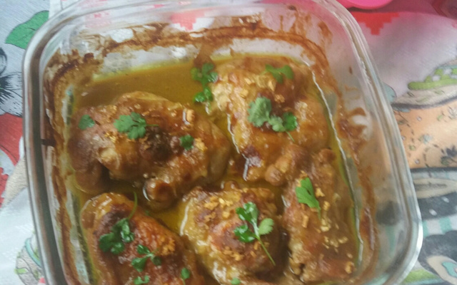 Coxa e sobrecoxa ao molho especial