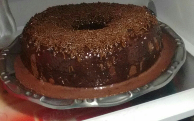 Bolo de chocolate molhadinho
