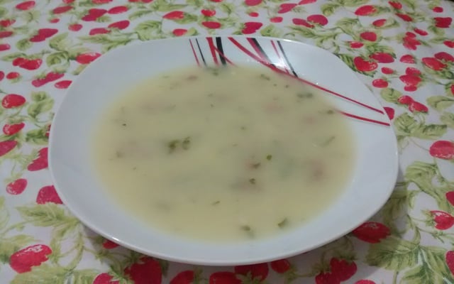 Sopa de fubá com couve