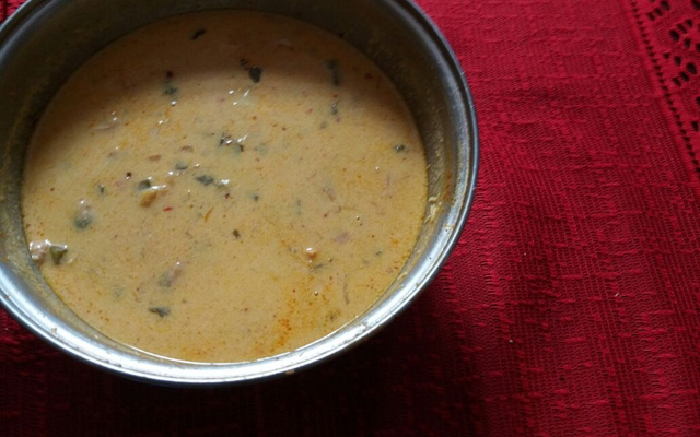 Caldo de mexilhão incrementado à baiana