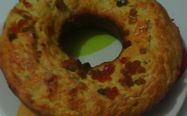 Pão doce com frutas