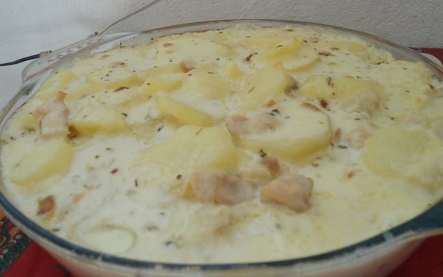 Frango cremoso com batata