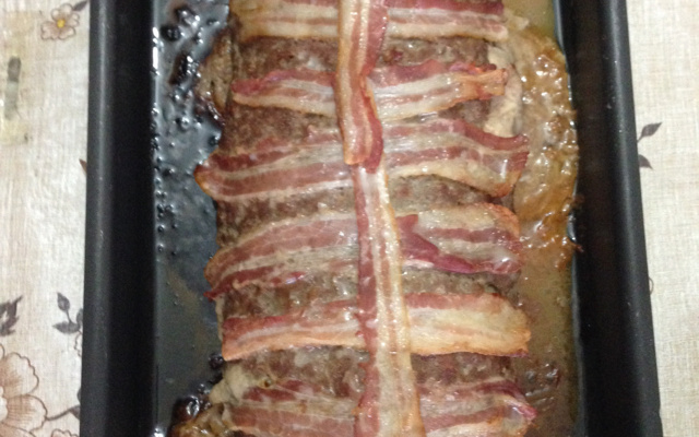 Rocambole de carne moída