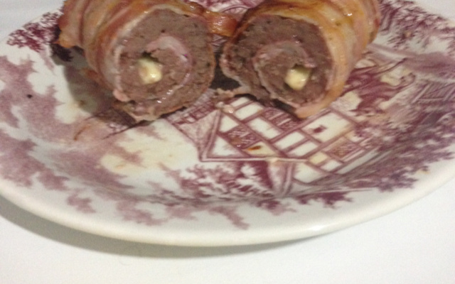 Medalhão de carne moída