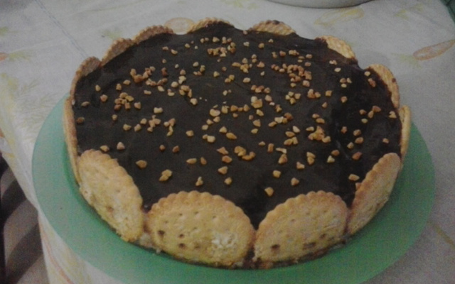 Torta de bolacha com amendoim