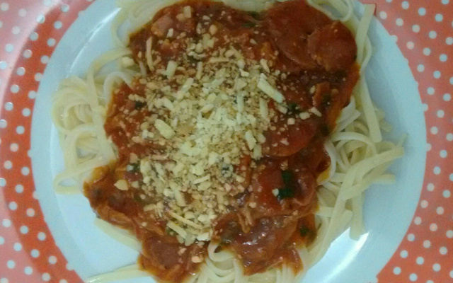 Macarrão com calabresa