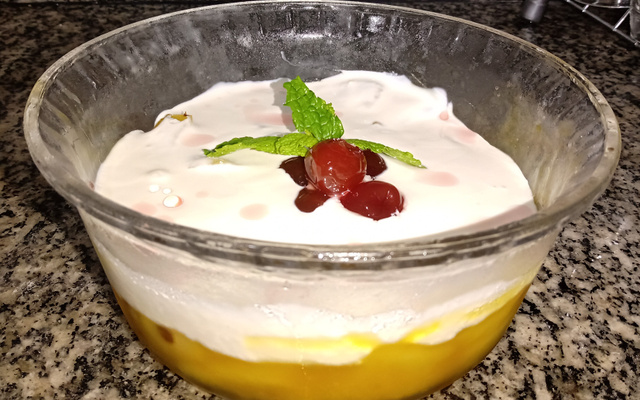 Gelado de abacaxi com Flan