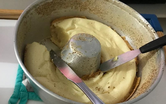 Pão de queijo em forma de bolo