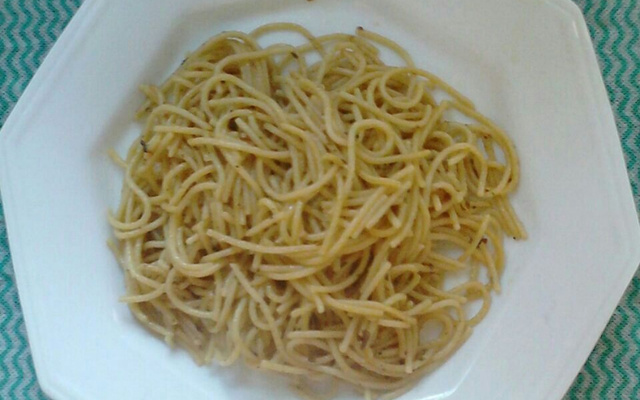 Macarrão alho e óleo