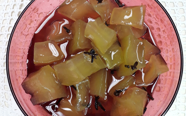 Doce de mamão verde em cubinhos