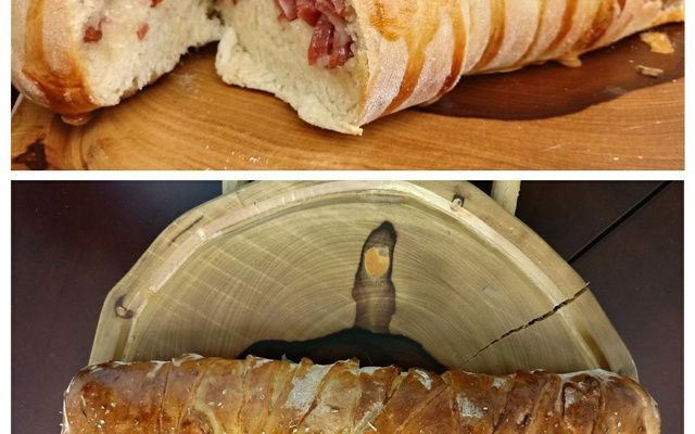 Pão de calabresa e queijo