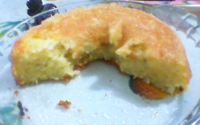 Bolo de mandioca (macaxeira)