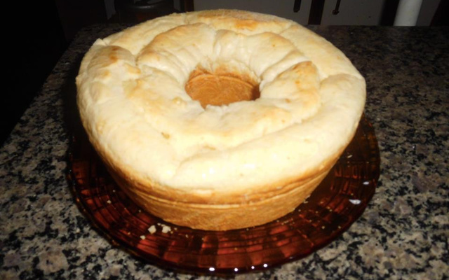 Pão de queijo em fôrma de pudim