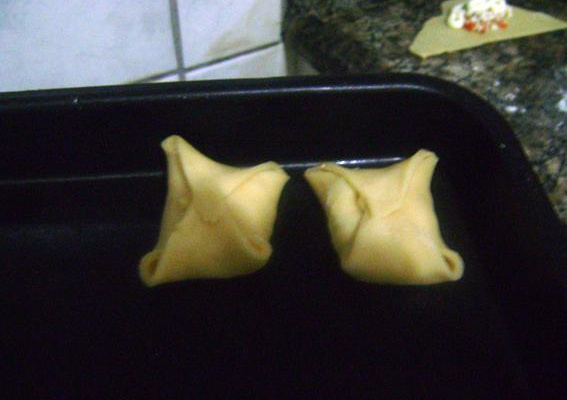 Trouxinhas de ricota com catupiry