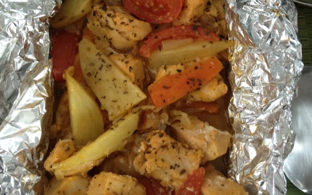 Papelote de frango com legumes
