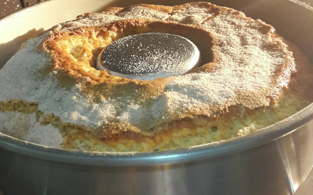 Bolo fofura de banana com canela