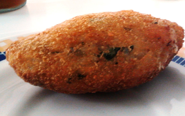 Bolinho de arroz recheado