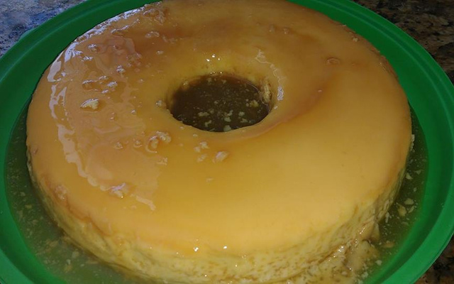 Pudim de leite condensado fácil