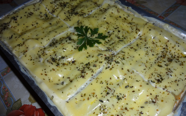 Lasanha à bolonhesa com molho branco