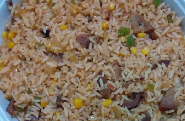 Arroz carreteiro de carne assada