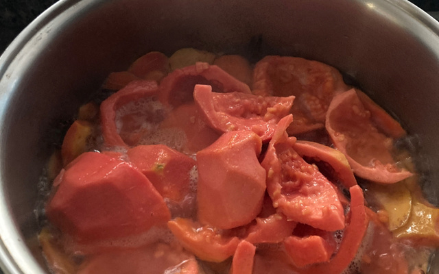 Doce de goiaba em calda