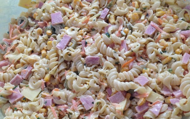 Salada de macarrão da Bru