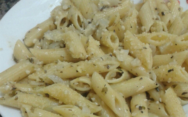 Macarrão super rápido e saboroso pra hora da fome