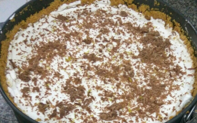 Torta de limão com chantilly