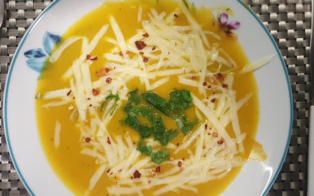 Creme de abóbora com gorgonzola