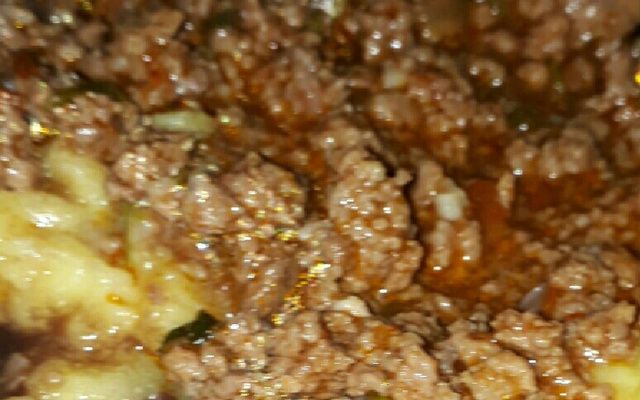 Carne moída com angu