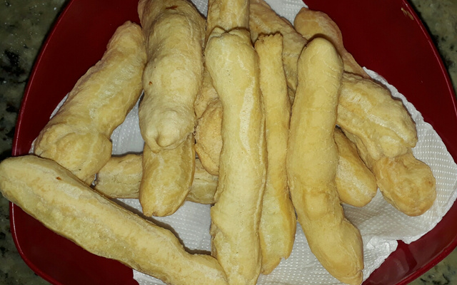 Bolinho frito de polvilho