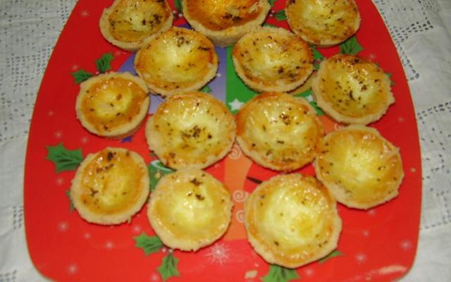 Empadas de queijo da Line