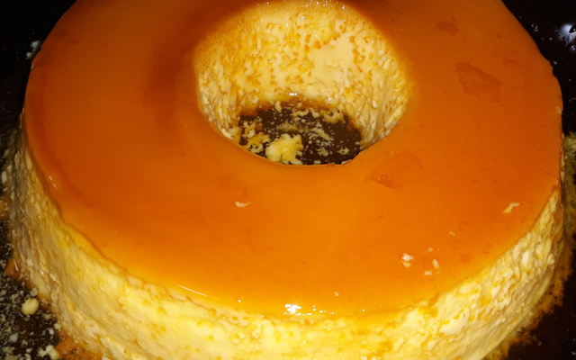 Pudim na panela de arroz elétrica