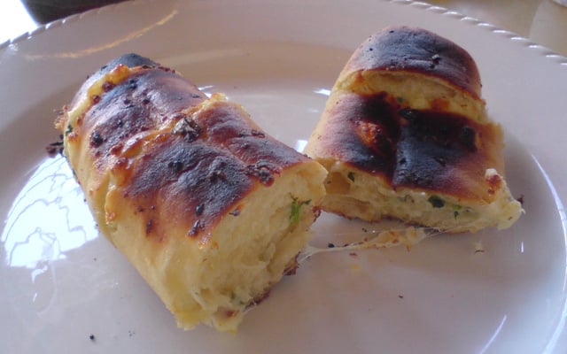 Pasta para pão de alho deliciosa